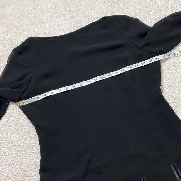 Cynthia Howie Vintage Black Open Pleated Round Neck Shift Dress Size 12P - Picture 8 of 12